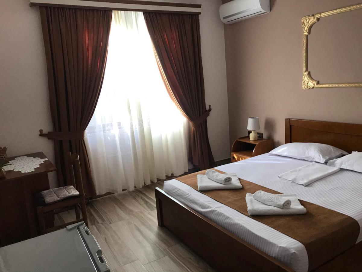 Apartment Koka Berat Bagian luar foto