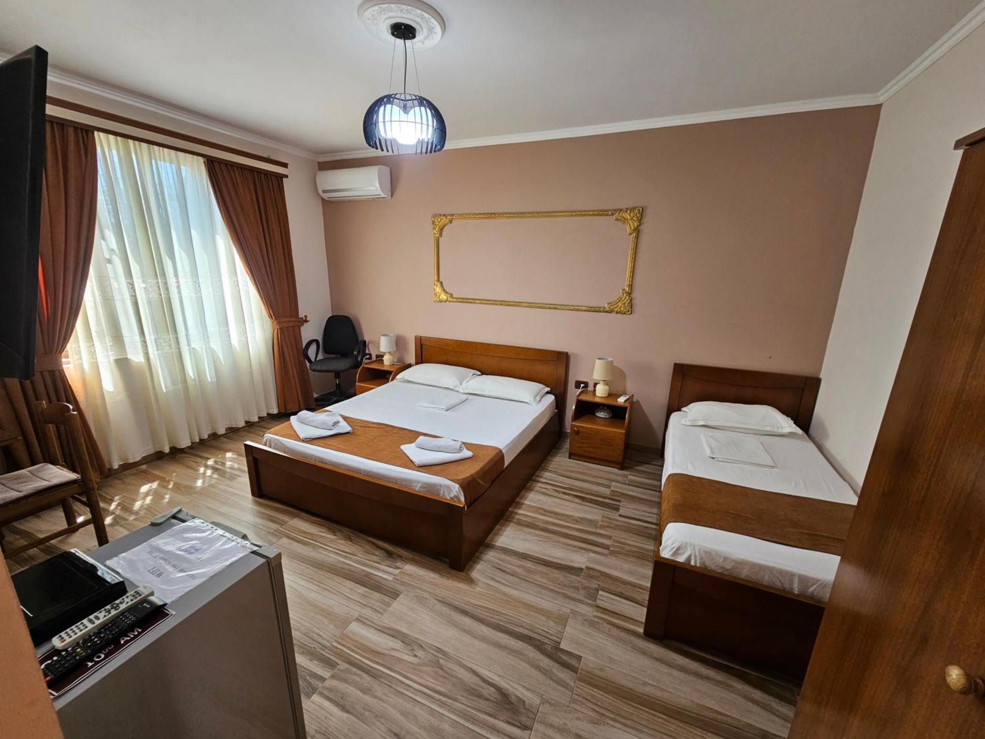 Apartment Koka Berat Bagian luar foto